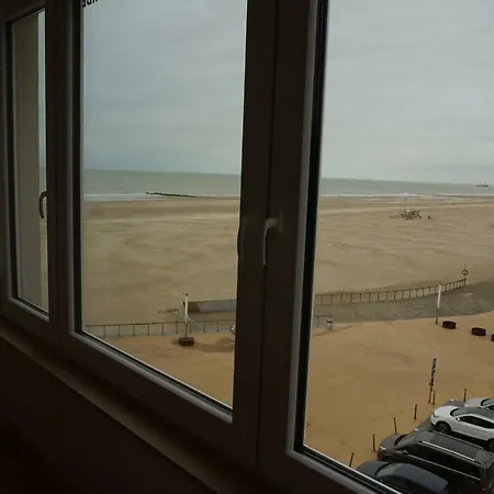 Mariakerke-bad Zeezicht شقة