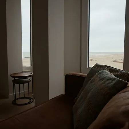 Mariakerke-bad Zeezicht Апартаменти *